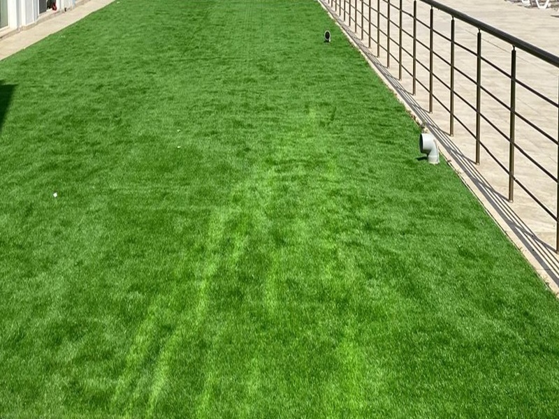 28mm Çim Halı - Premium Kalite