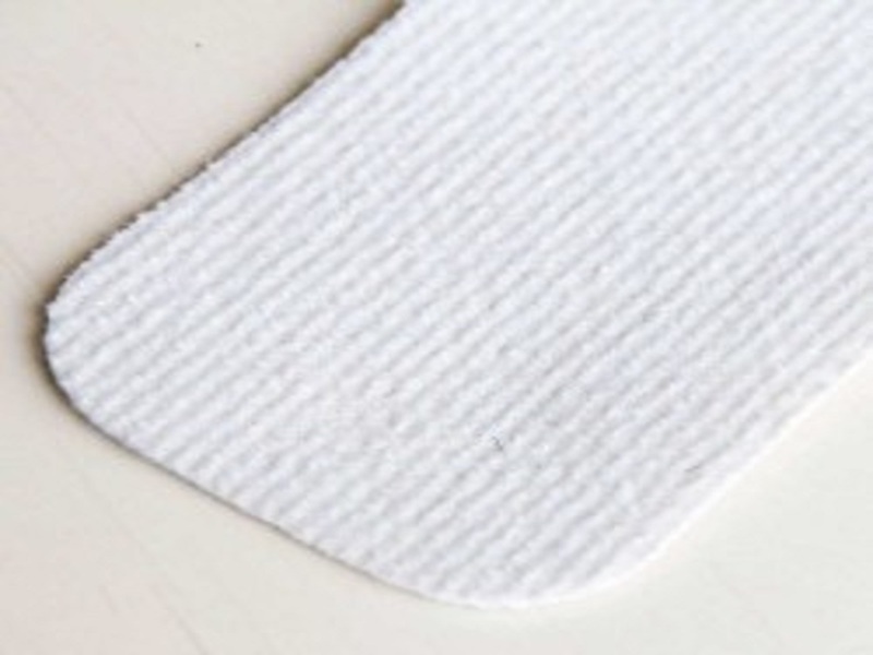 Beyaz Fuar Halısı: Kullanım Alanları, Avantajlar ve Bakım Rehberi