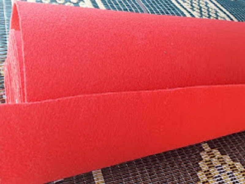 Kırmızı Fuar Halısı: Etkinlik ve Organizasyon Zemin Kaplaması Rehberi